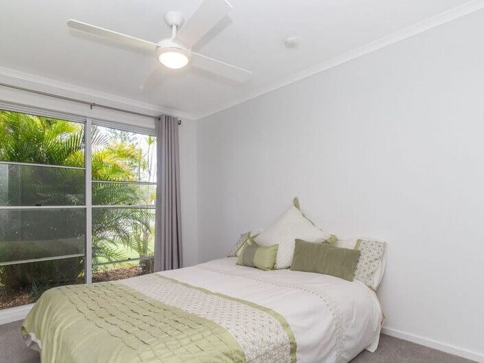 properties Image
